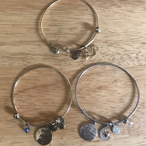 3 for $25 Expandable Wire Bracelets Silver/Gold Tone - Picture 2 of 10